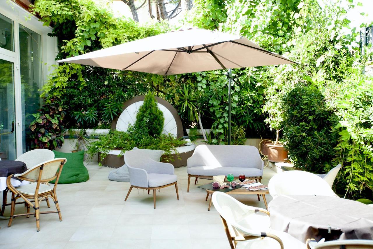 Hotel Maestri Riccione Dış mekan fotoğraf