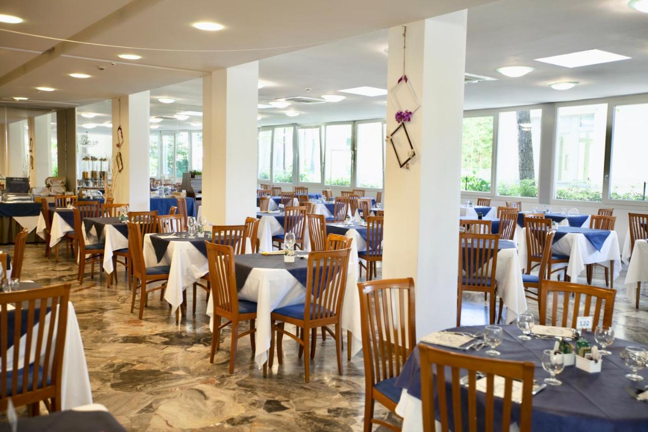 Hotel Maestri Riccione Dış mekan fotoğraf