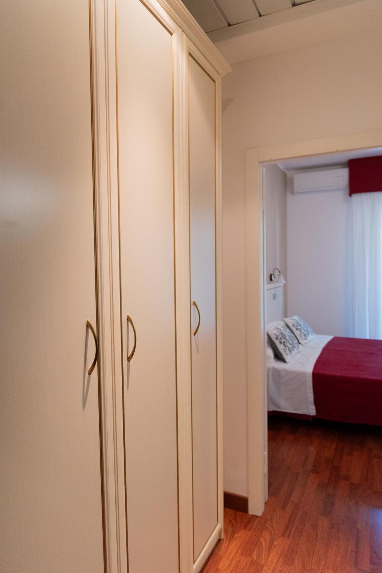 Hotel Maestri Riccione Dış mekan fotoğraf