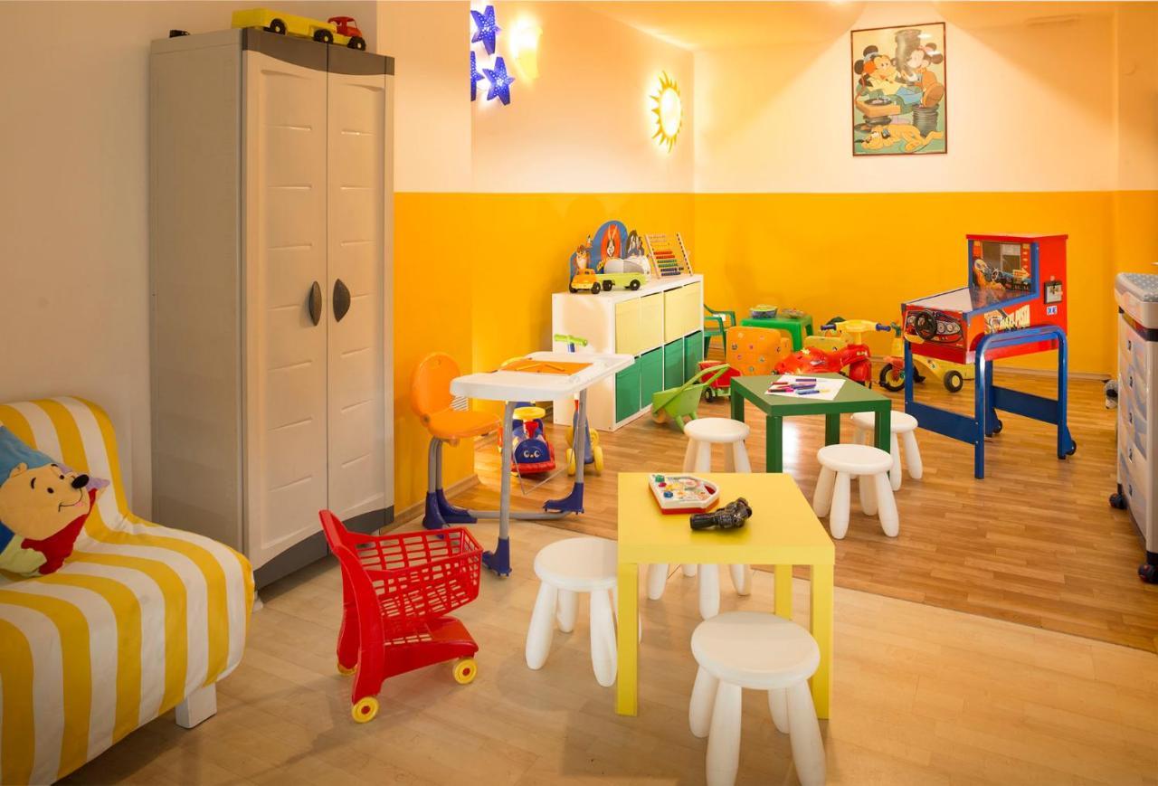 Hotel Maestri Riccione Dış mekan fotoğraf